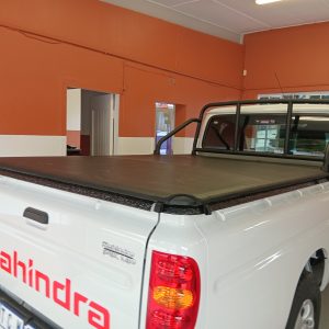 MAHINDRA Single Cab Clip on tonneau cover