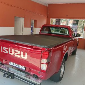 SUZU Single Cab Elasticated Tie Down Rope on tonneau cover