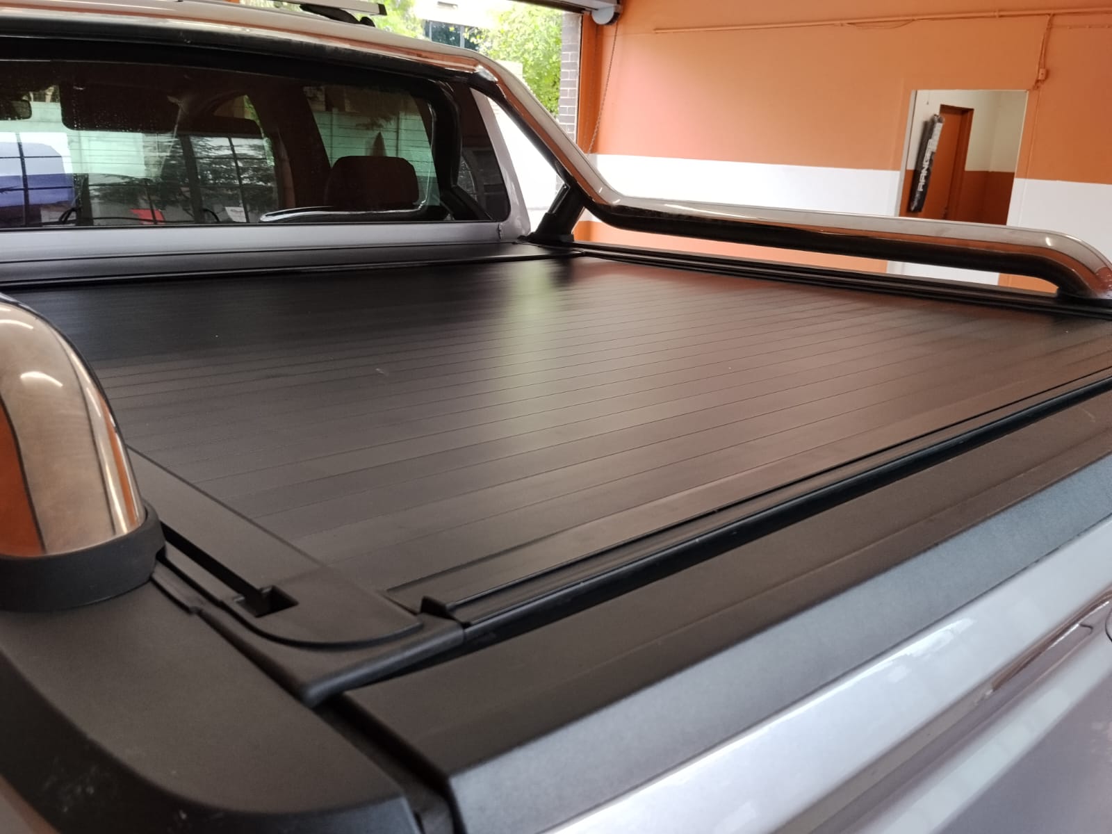 VW Amarok 2023 + Model Double Cab Roller Lid Shutter